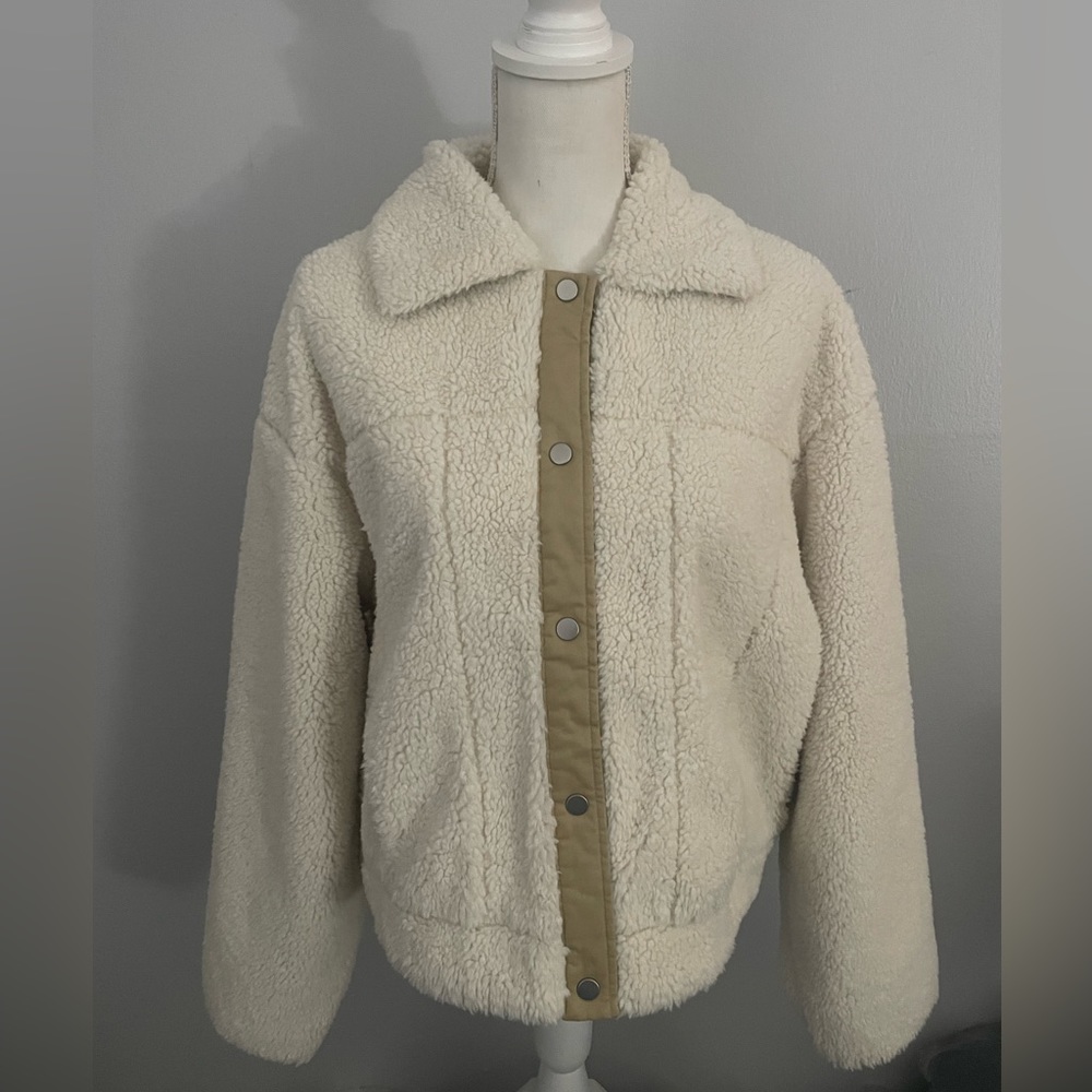 NWT Cream Sherpa Faux Fur Utility Button Down Jacket